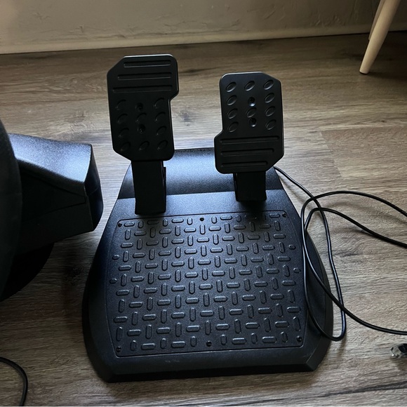 THRUSTMASTER Ferrari 485 RW Xbox 360 (V.4) Video Game Controller Working/Tested - Picture 3 of 6